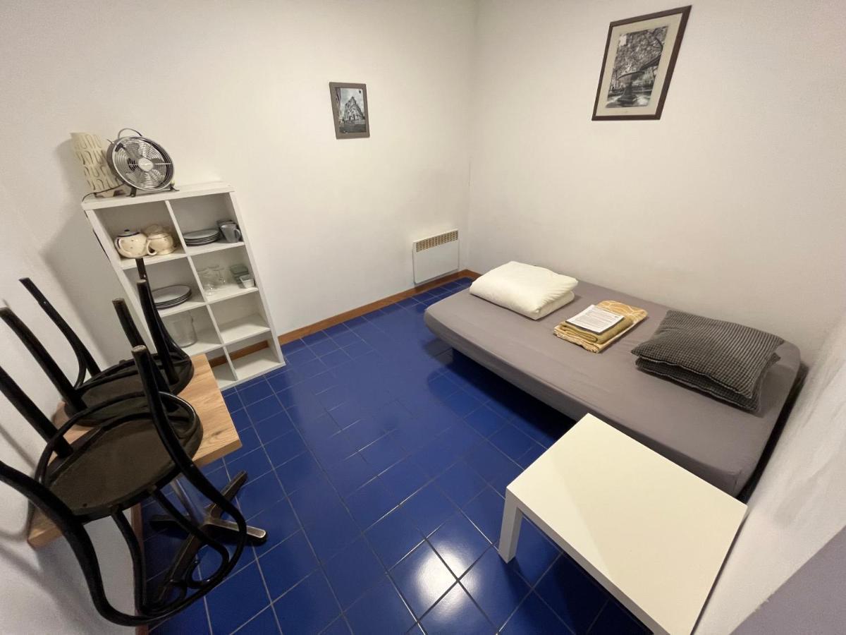 Studio T1 Cv - Calme Avec Cour Montpellier Buitenkant foto